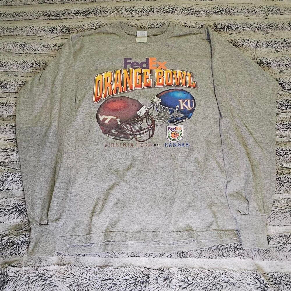 Gildan Men's Grey Sweatshirt